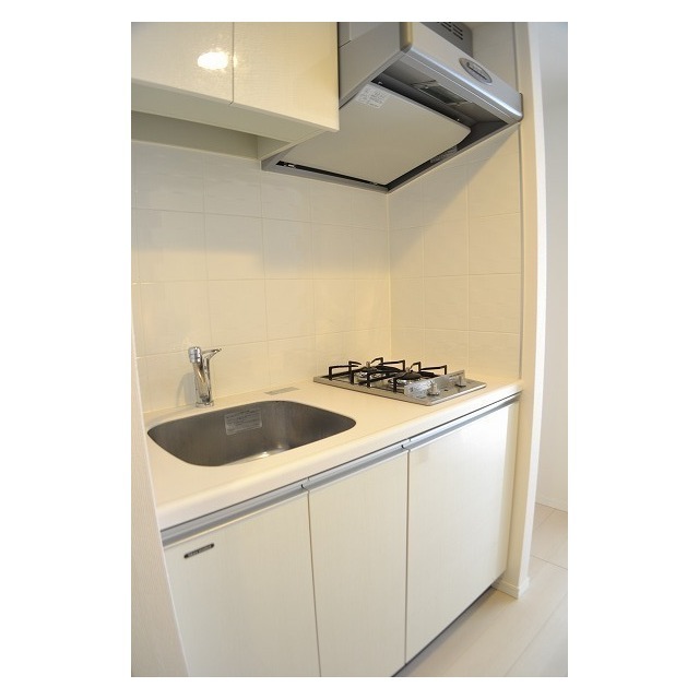 キッチンまで真っ白で統一