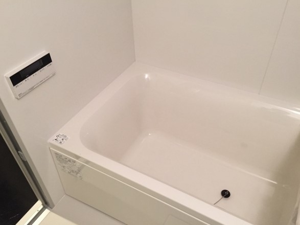 浴室乾燥機能付きのバスルーム