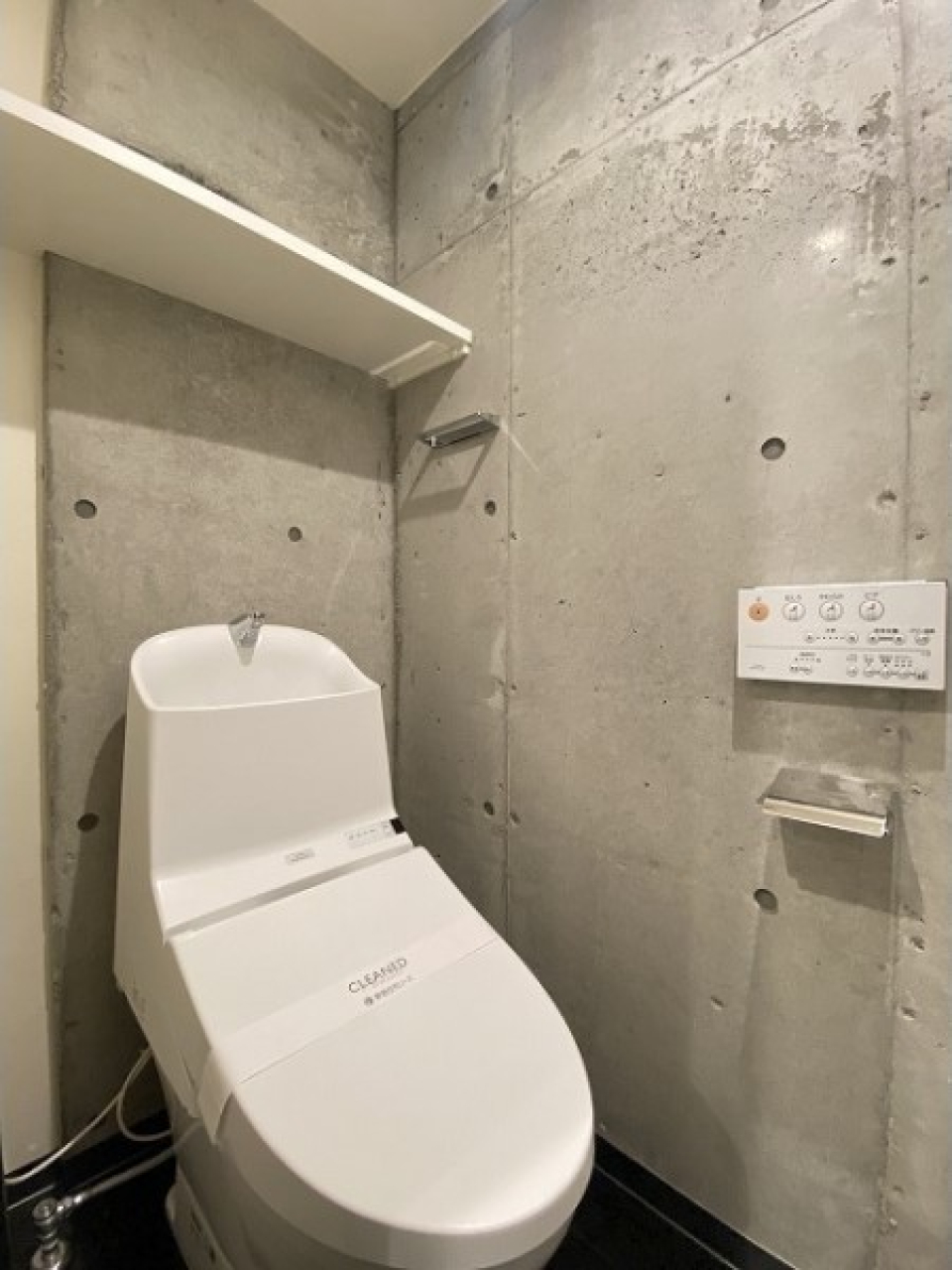トイレは温水洗浄機能付き