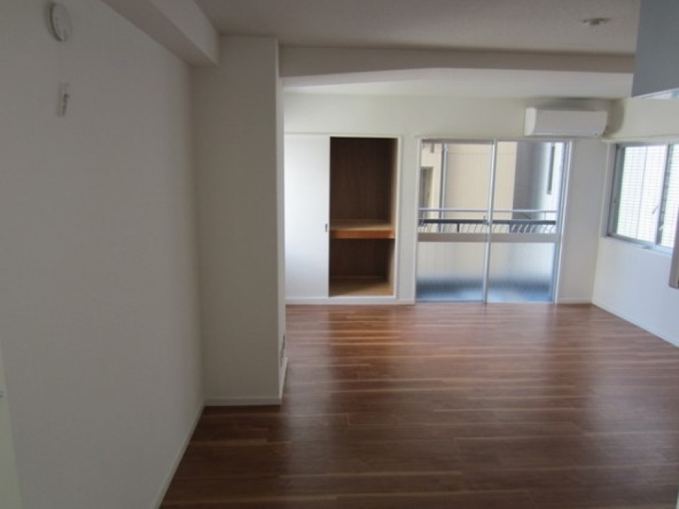 11.0帖と十分な広さのあるワンルームです