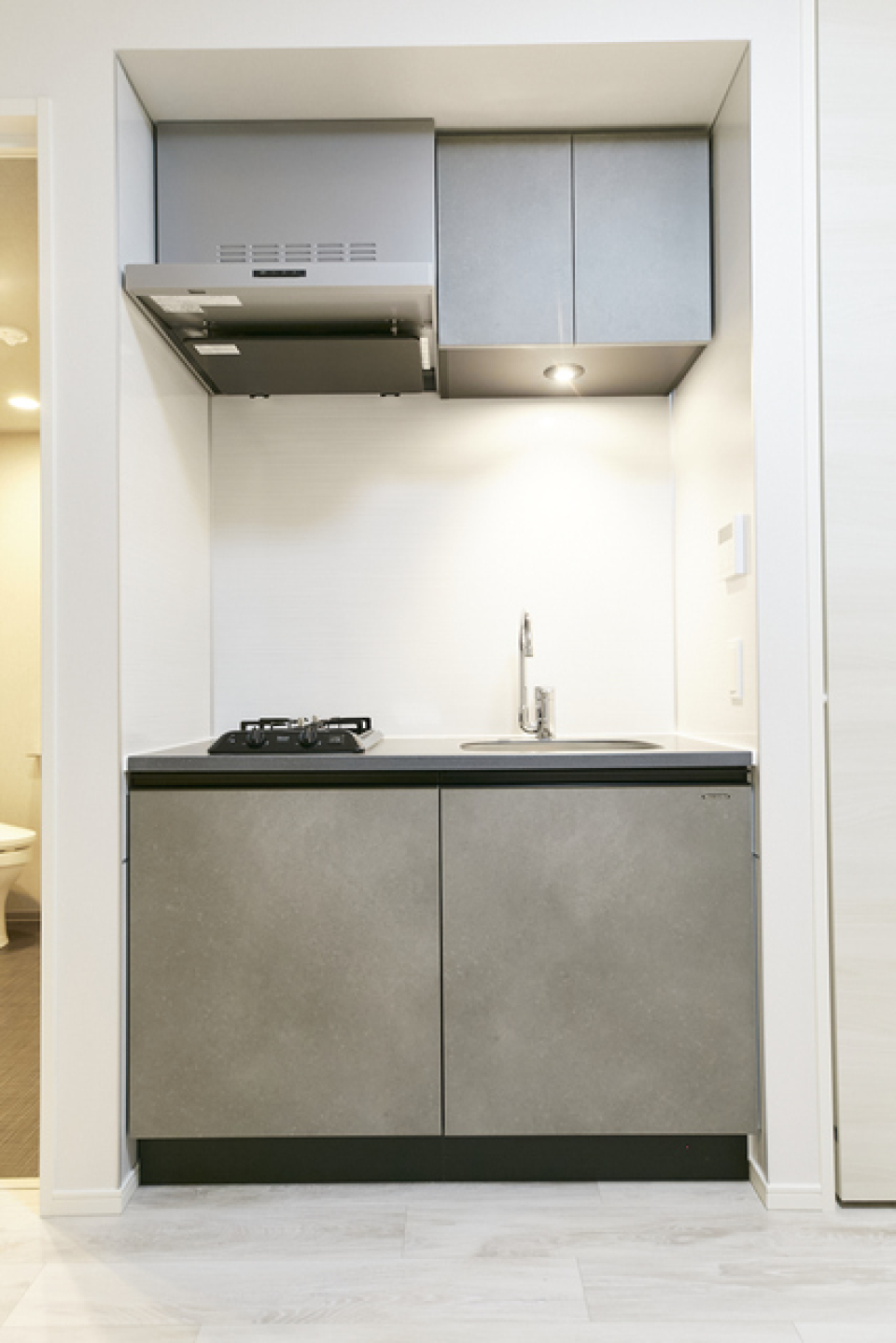 キッチンはコンパクト
※写真は同タイプ住戸です。