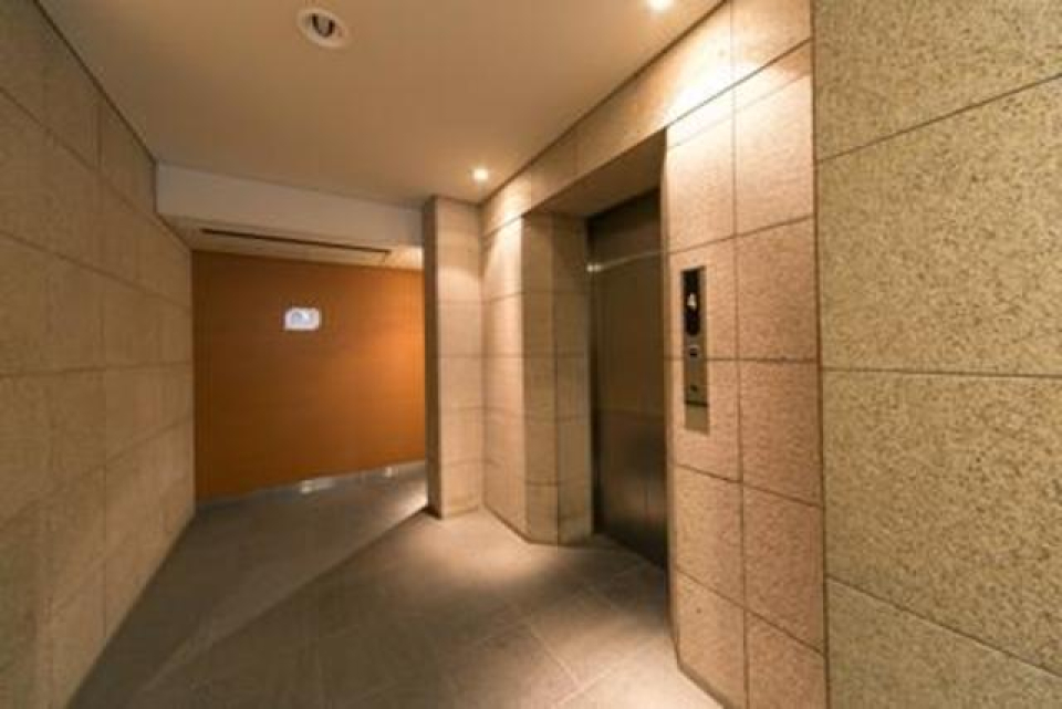 エレベーター付き