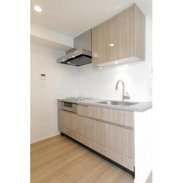 キッチンはナチュラル
※写真は同タイプ住戸です。