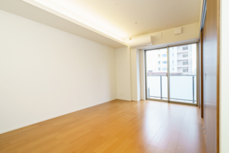 バルコニーへのアクセスも出来ます。※写真は同タイプ住戸です。