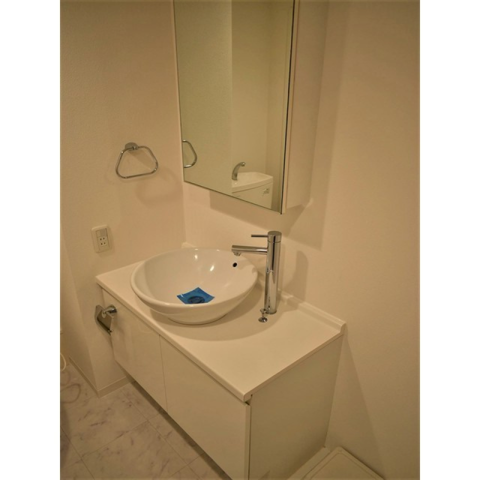 ホテルライクな洗面台。丸くて可愛らしいです。