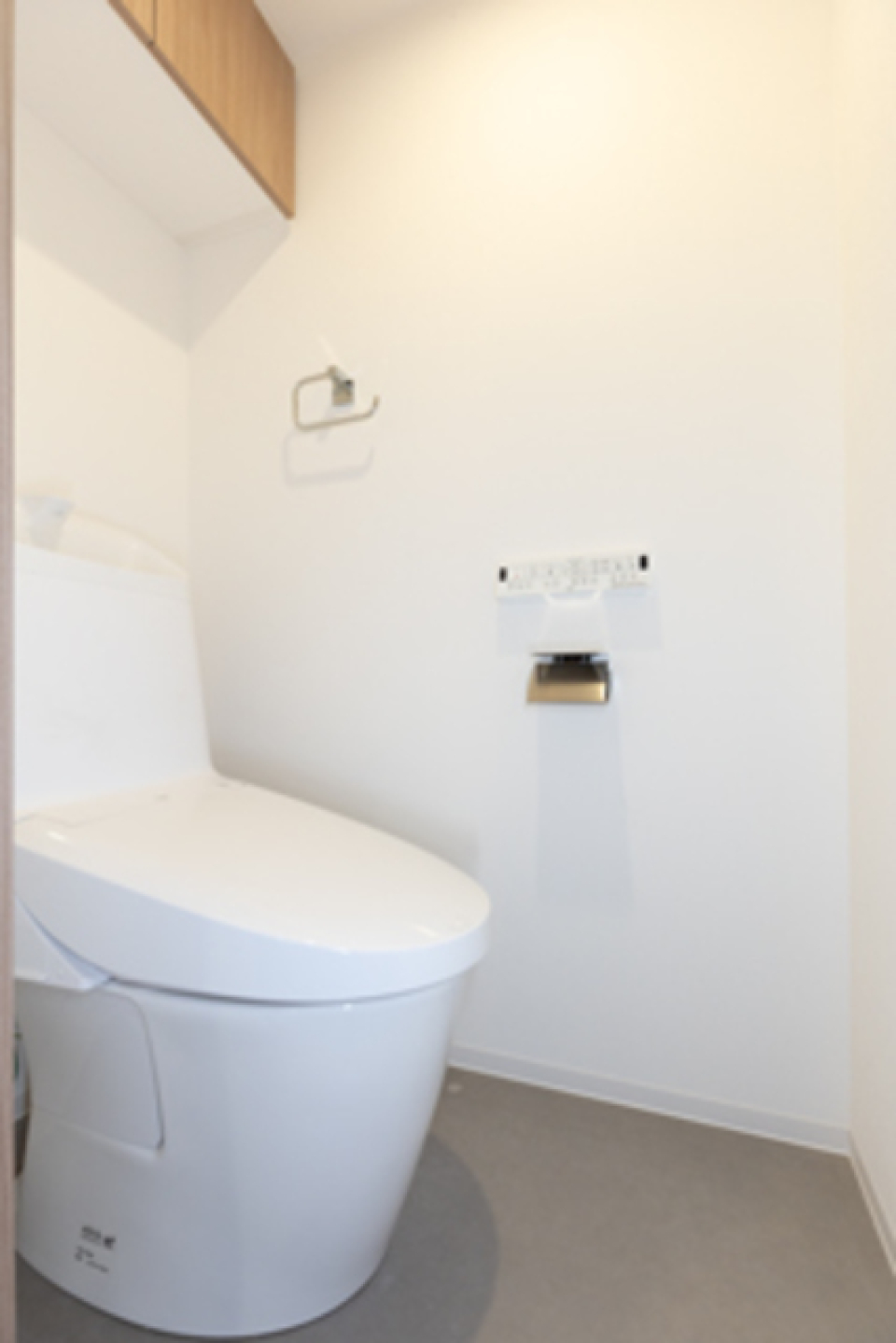 シンプルなトイレ。※写真は同タイプ住戸です。