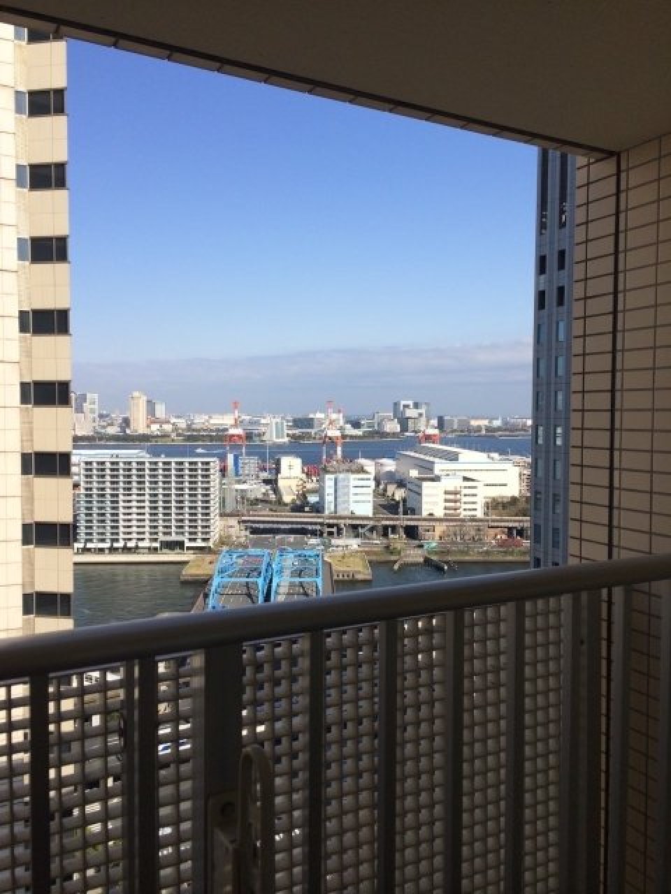 ２１階に所在しています。