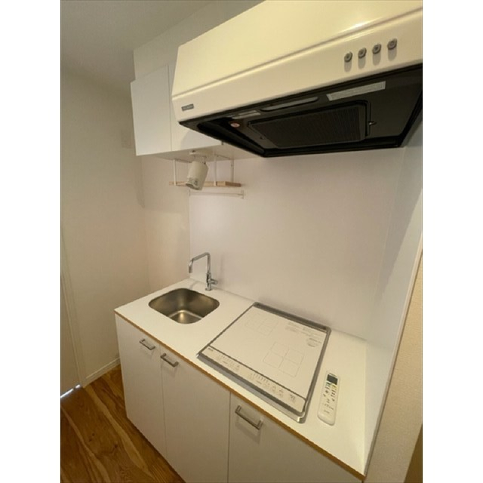 ２口のIHコンロが標準装備。