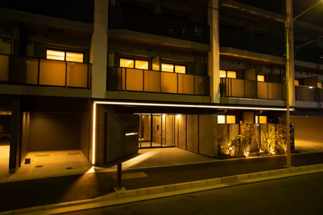 外観は大人な感じがします。