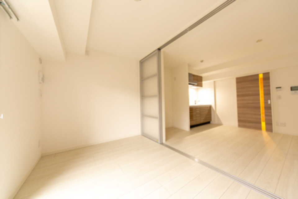 バルコニーからの日差しで朝を迎えたいですね※写真は同タイプ住戸です。