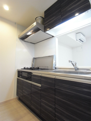 ３口のガスコンロが導入されています。