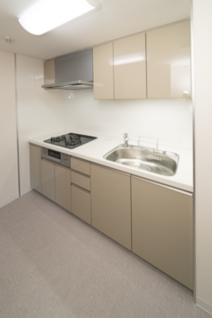 ３口のガスコンロが導入されています。※写真は同タイプ住戸です。