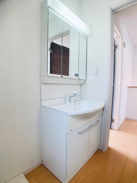 嬉しい独立洗面台。