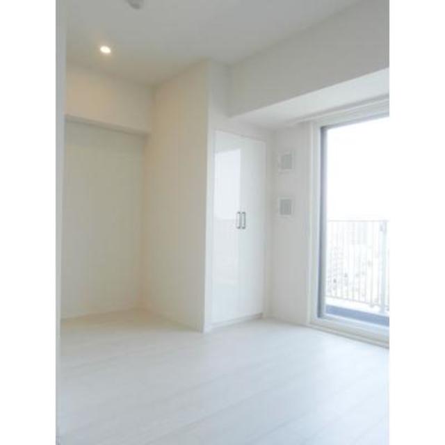 8.4帖の洋室が広がります。※写真は同タイプ住戸です。