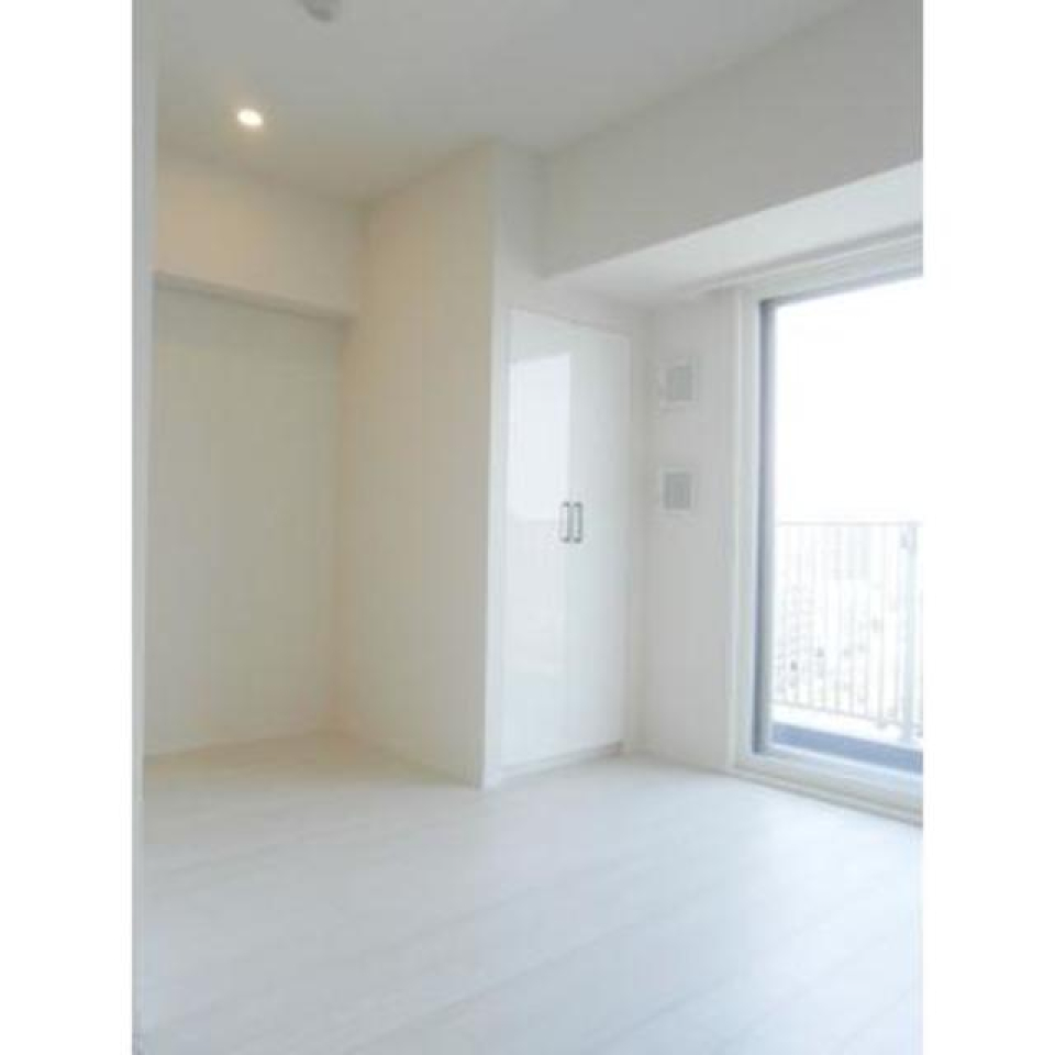 8.4帖の洋室が広がります。※写真は同タイプ住戸です。