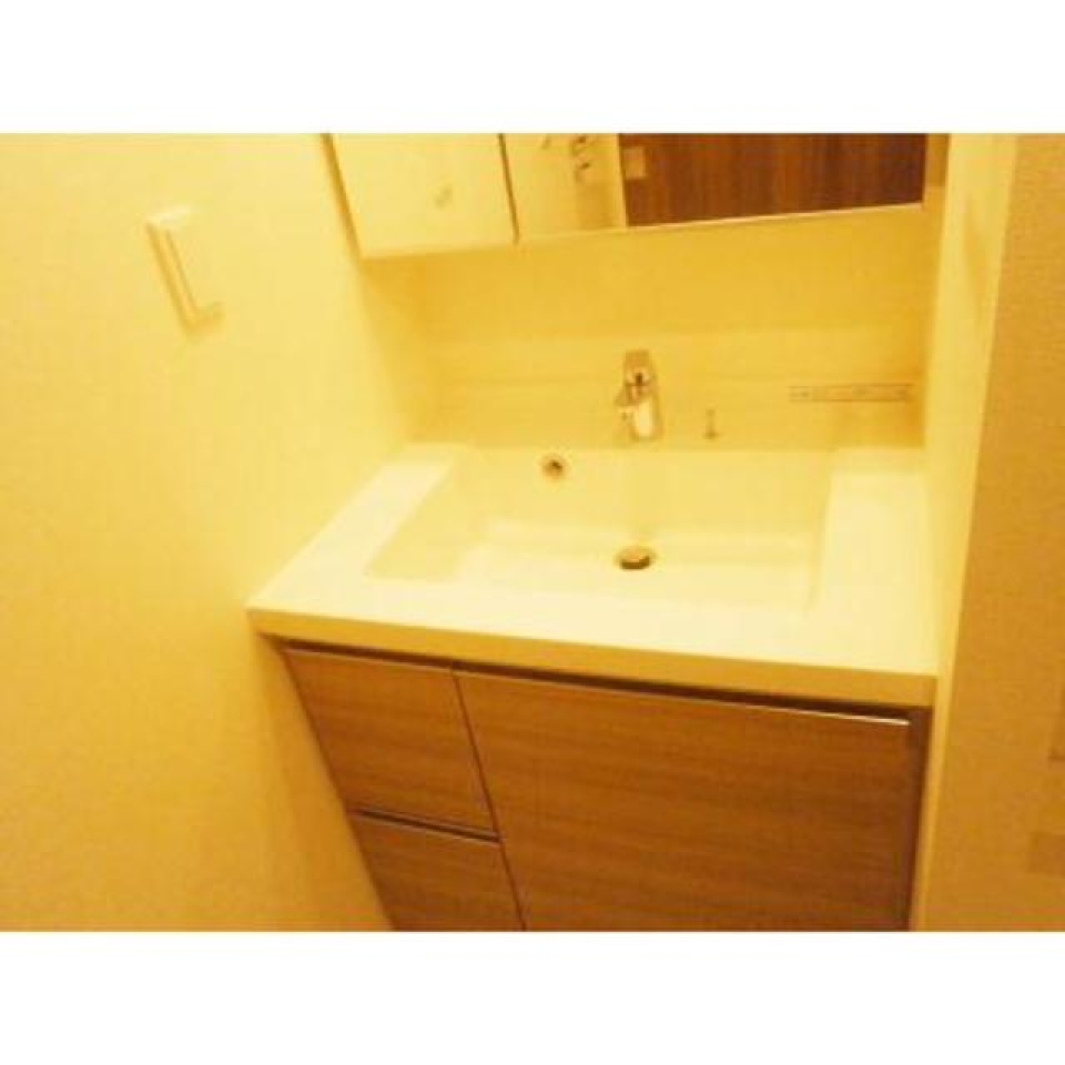 独立洗面台。※写真は同タイプ住戸です。