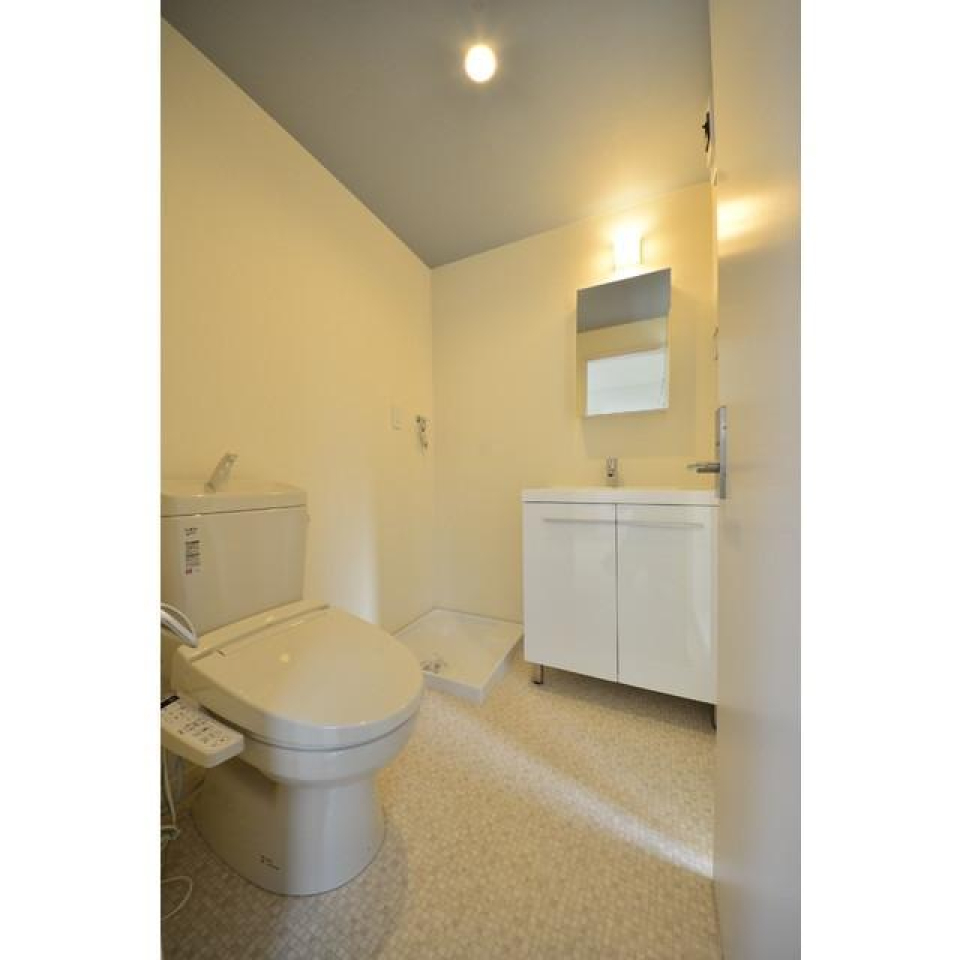 トイレと洗面台は同じ空間です。