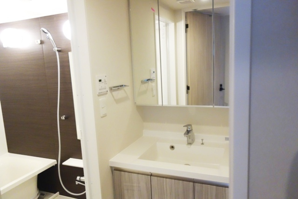 嬉しい独立洗面台。※写真は同タイプ住戸です。