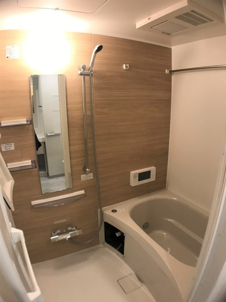 リラックスした時間を過ごせます※写真は同タイプ住戸です。