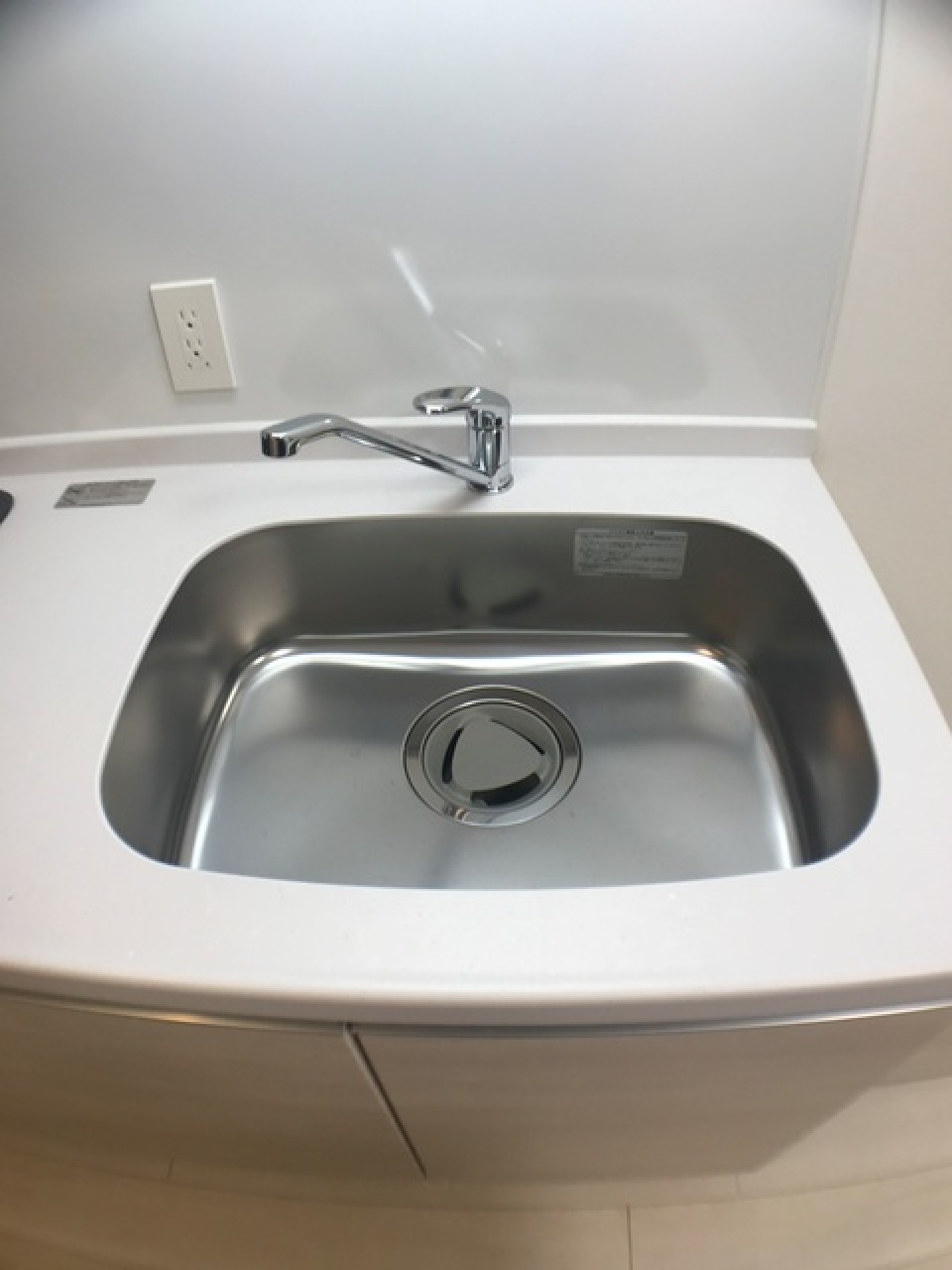 コンロすぐ横のシンクは使いやすい※写真は同タイプ住戸です。