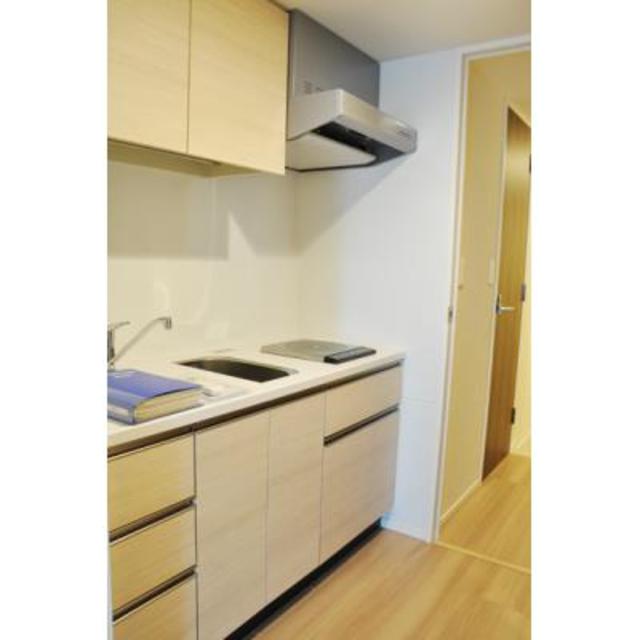 収納たっぷりの使いやすいキッチンです※写真は同タイプ住戸です。