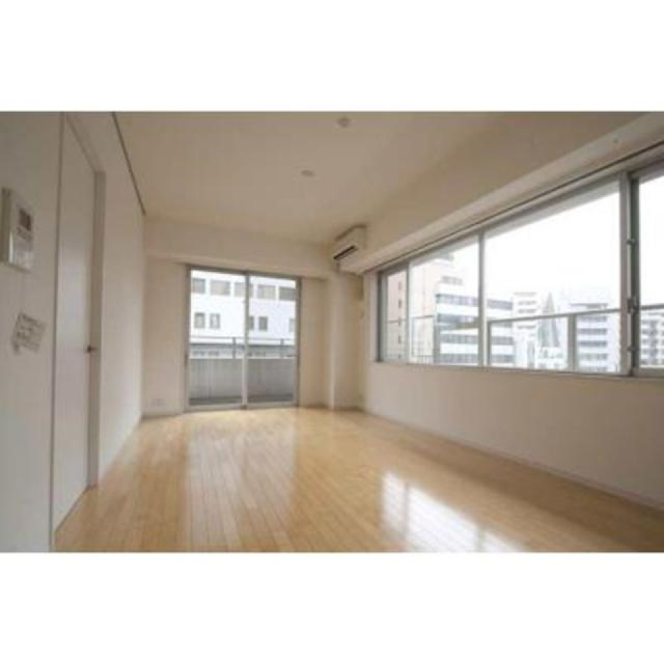 12６帖のリビングダイニングです。※写真は同タイプ住戸です。