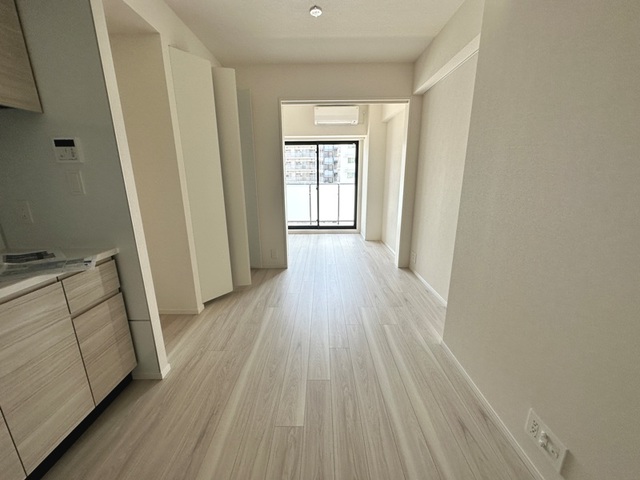 ６．６帖と４．６帖の洋室が広がり〼。※写真は同タイプ住戸です。