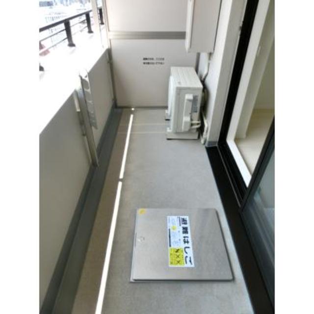 ベランダ
※写真は同タイプ住戸です。