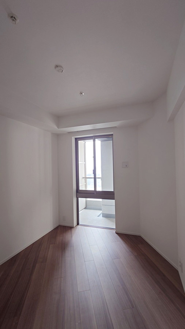 ベッドルームは6帖のお部屋！ちゃんと区切られているので、来客があってもプライベート空間は守ることができます！
※写真は同タイプ住戸です。