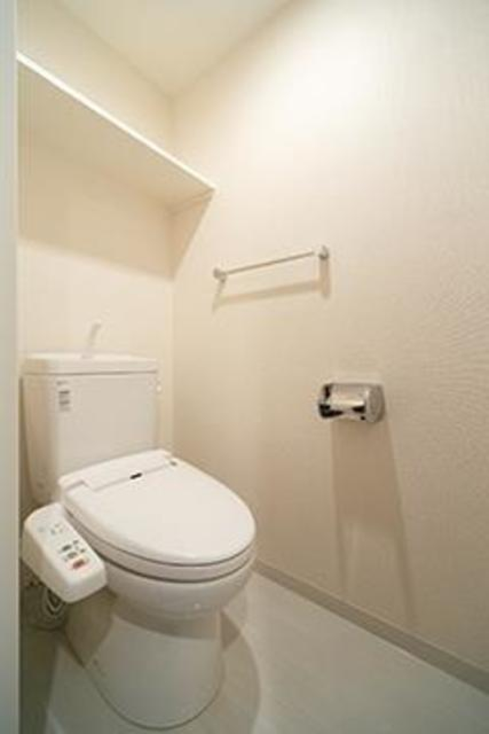 シンプルな浴室。※写真は同タイプ住戸です。