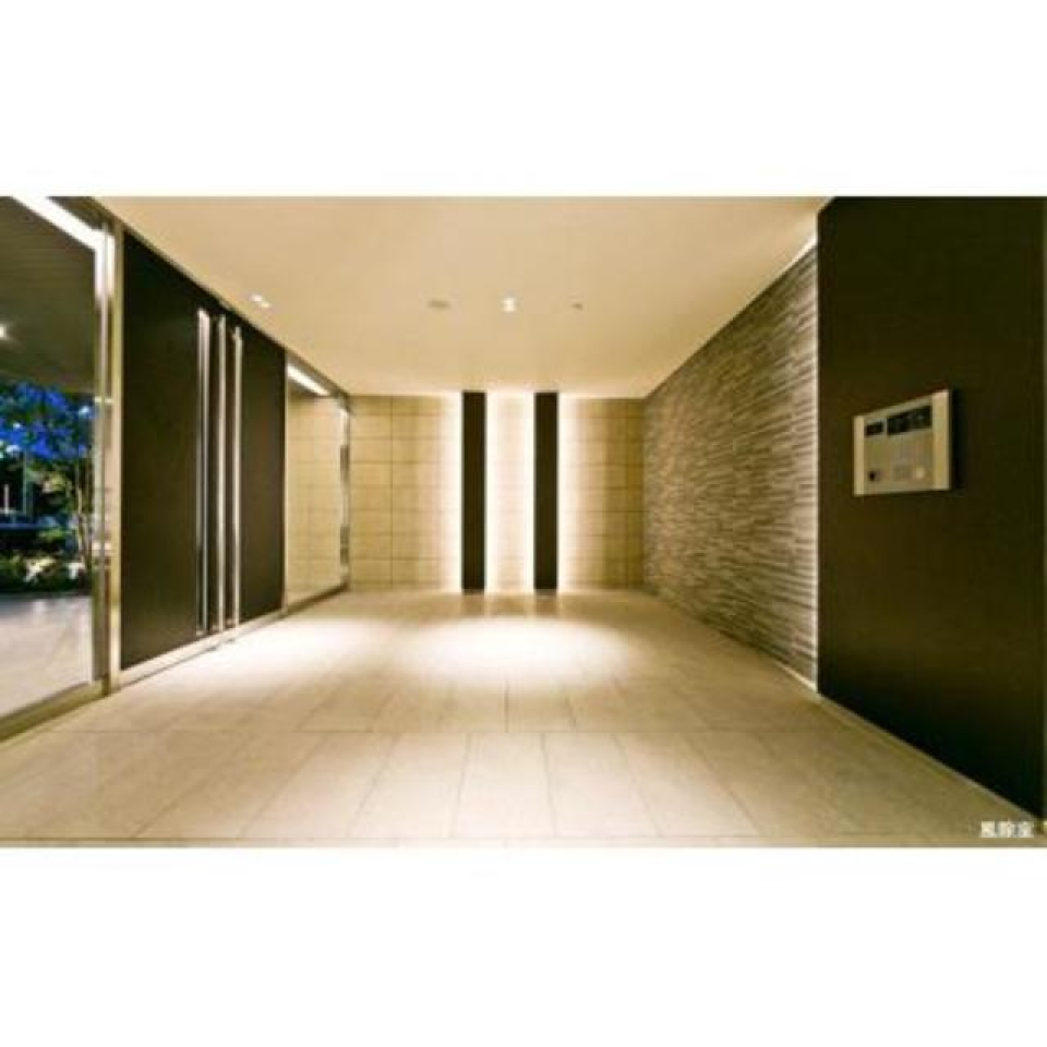 クールで美しいエントランス