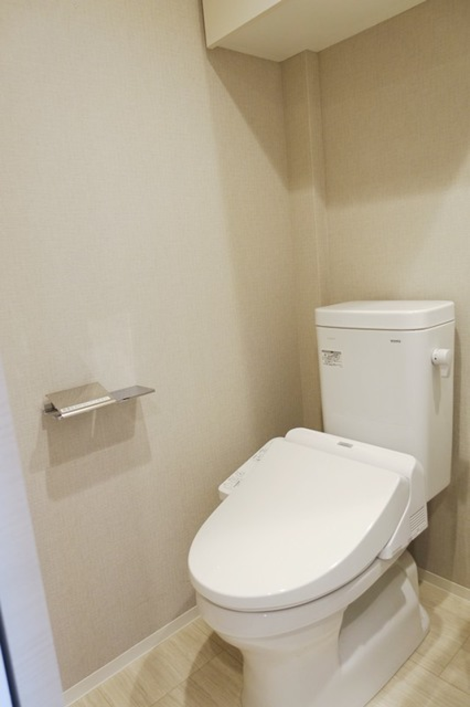 シンプルなトイレです。※写真は同タイプ住戸です。