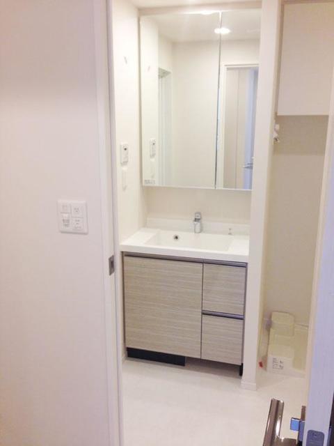 嬉しい独立洗面台。※写真は同タイプ住戸です。