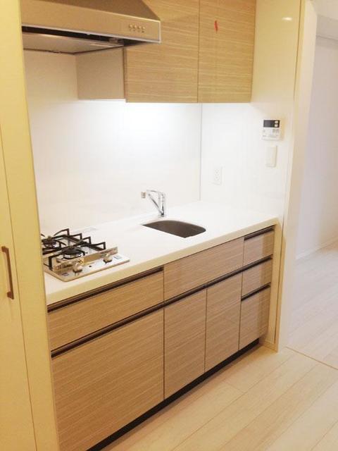 2口のガスコンロが導入されたキッチンです。※写真は同タイプ住戸です。