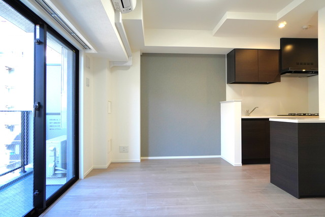 グレーのウォールがオシャレ。※写真は同タイプ住戸です。