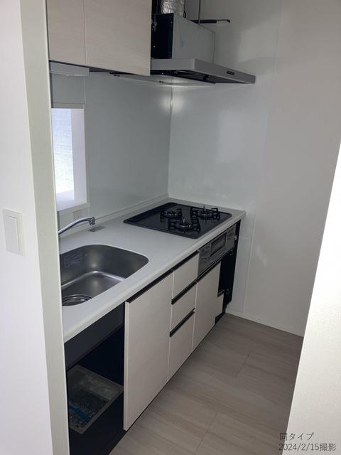 3口のガスコンロが導入されています。※写真は同タイプ住戸です。