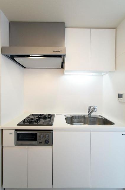 ２口のガスコンロが導入されたキッチン。※写真は同タイプ住戸です。