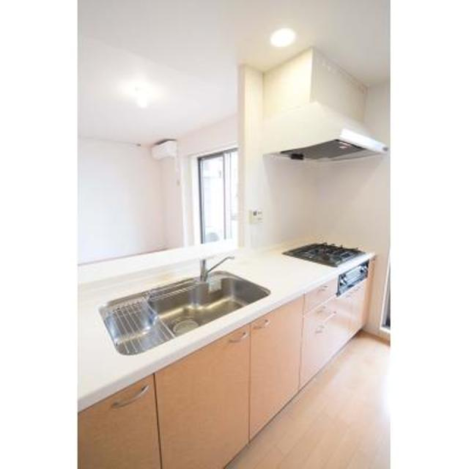 ３口のガスコンロが導入されています。※写真は同タイプ住戸です。