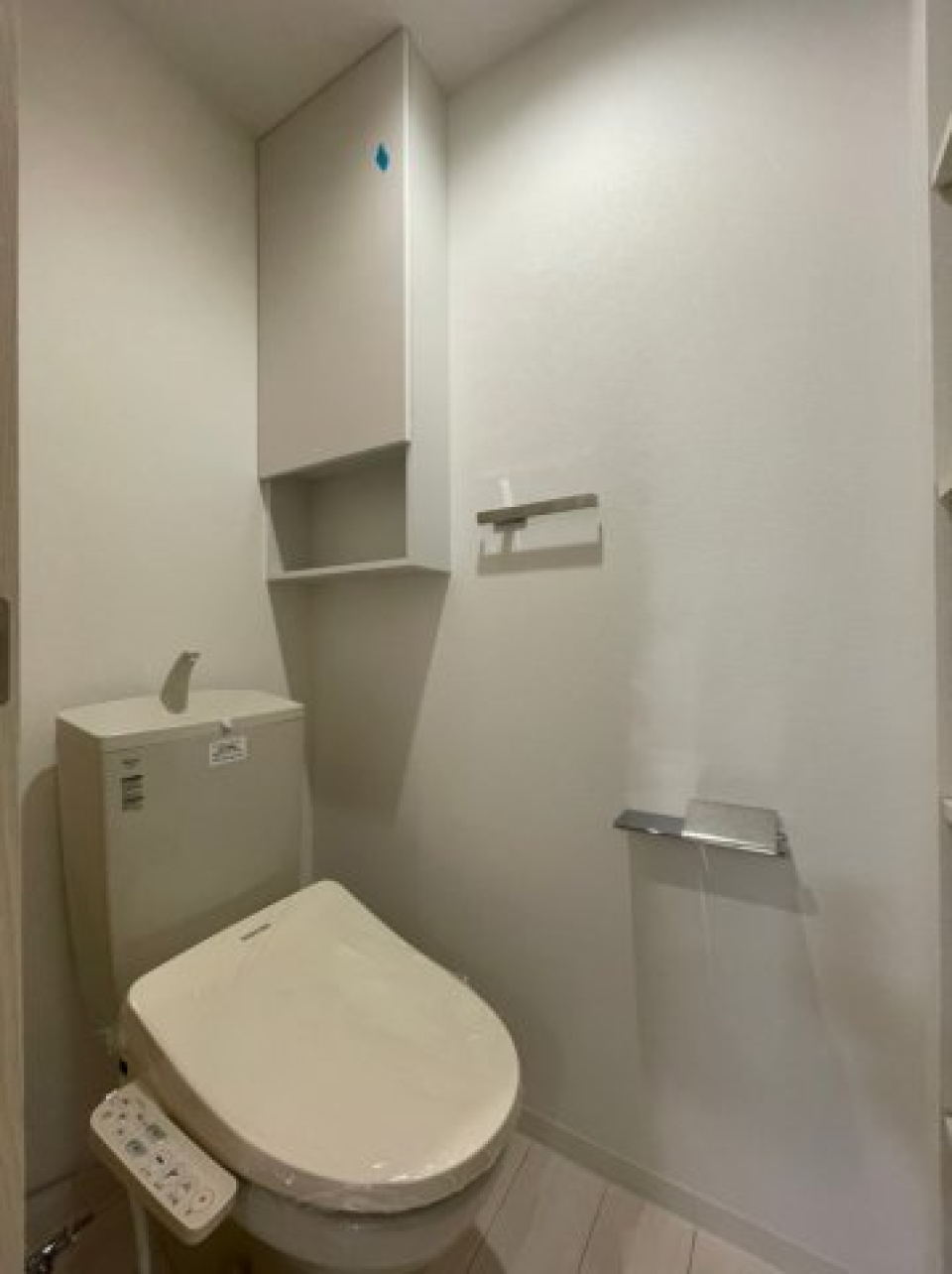 シンプルなトイレ。