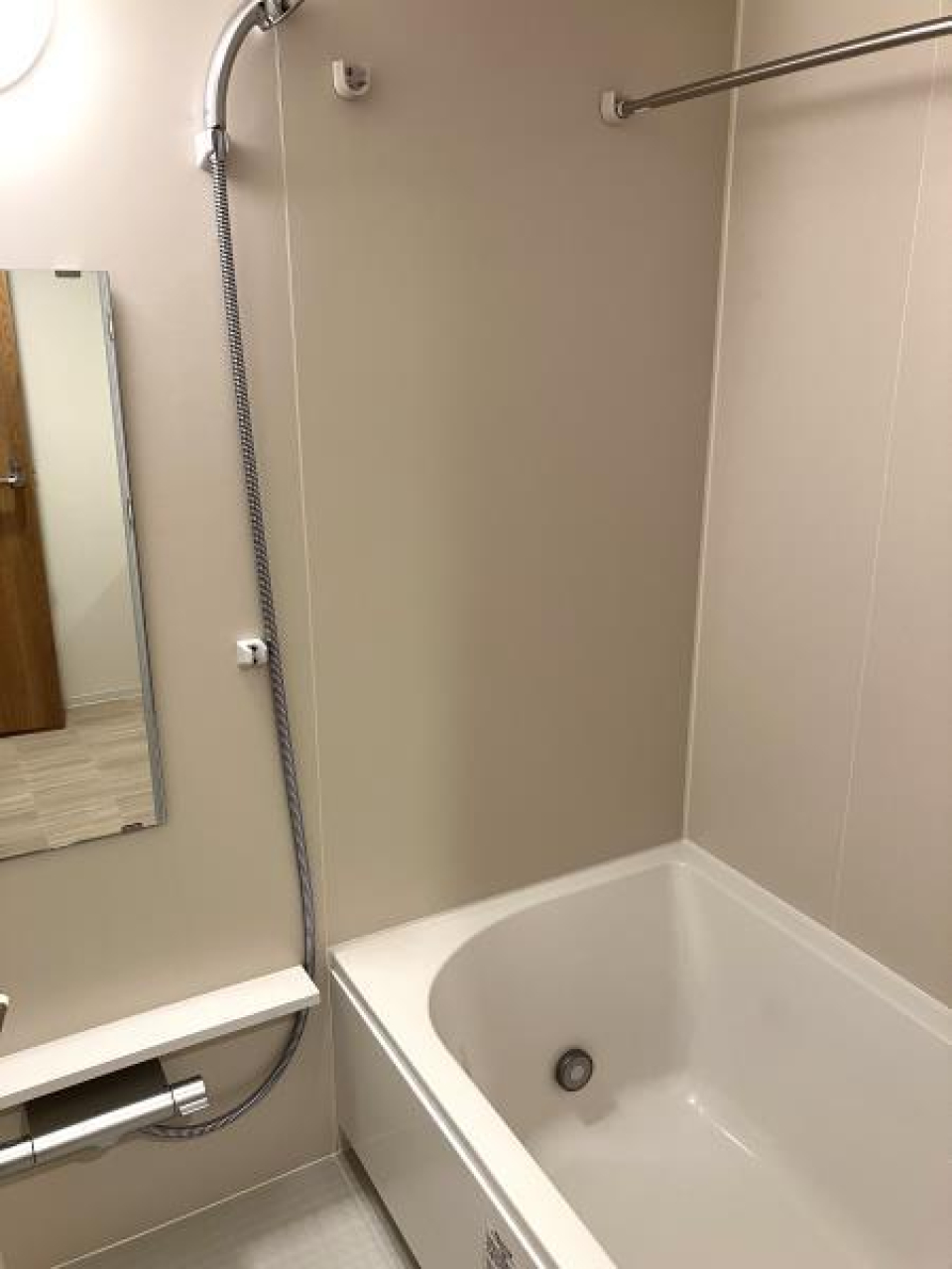 シンプルな浴室です。