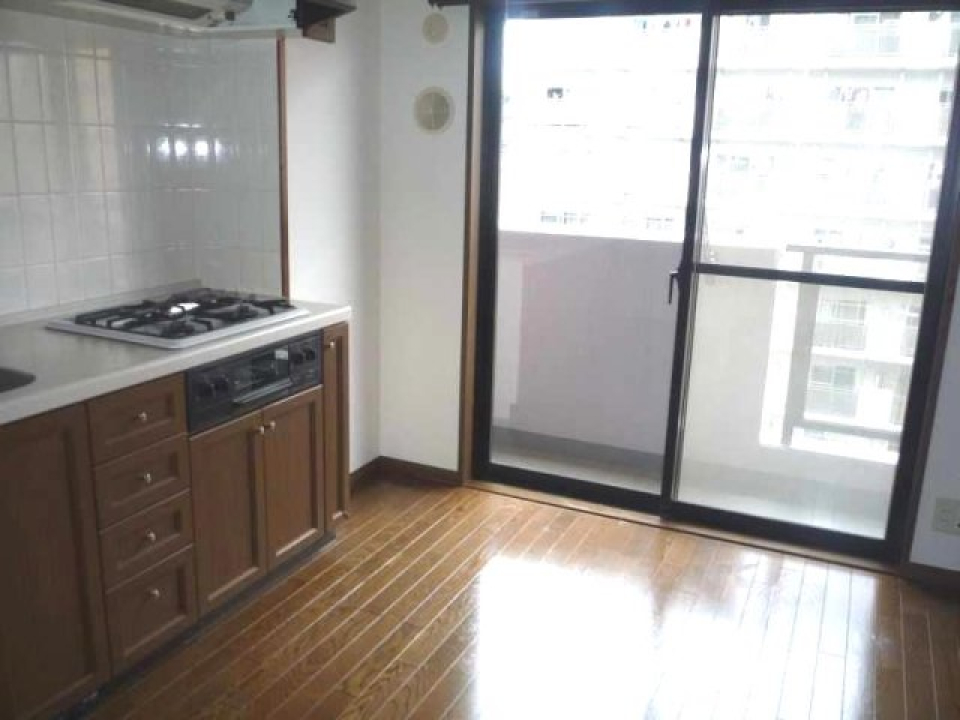 6.3帖のダイニングキッチンです。