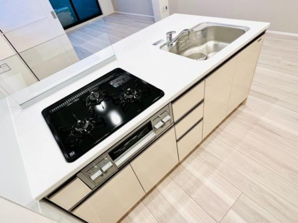 ３口のガスコンロが導入されています。