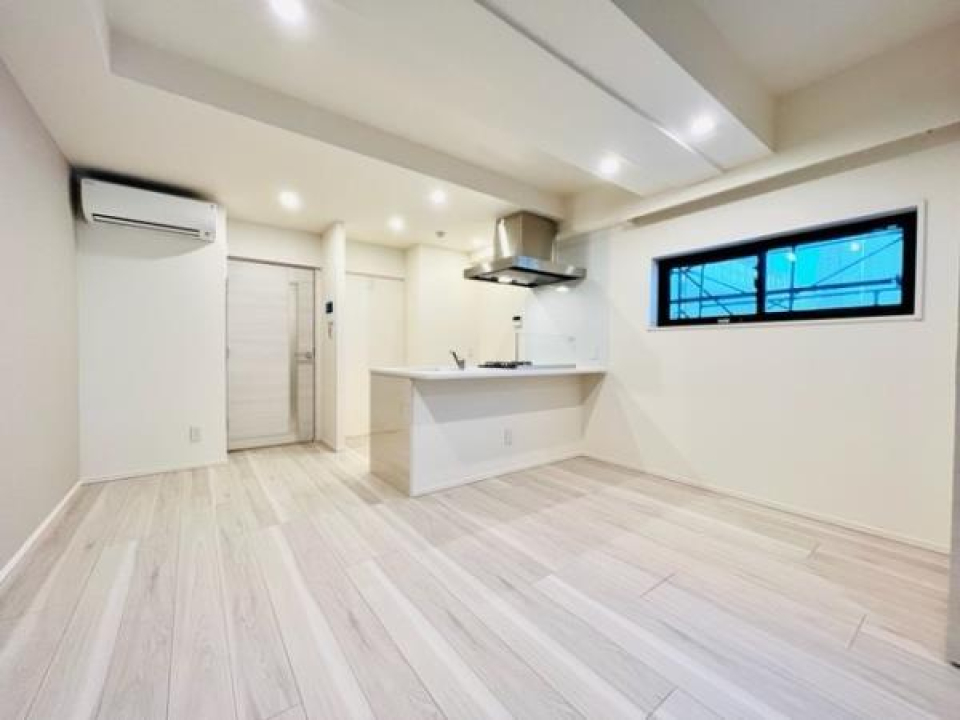 １０．７帖のLDKが広がります。