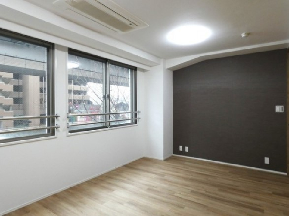 ベッドルームは広めの9.3帖