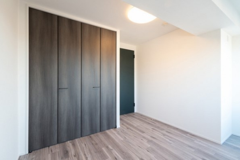 窓が大きく明るいです