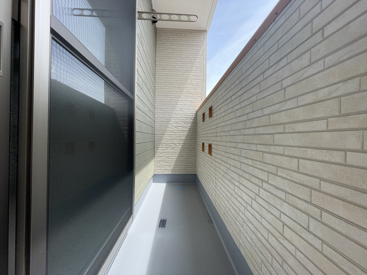 ベランダは日当たり良好！！