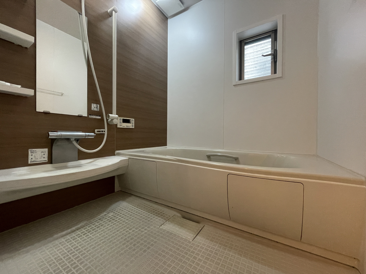 お風呂は追い炊き機能付き