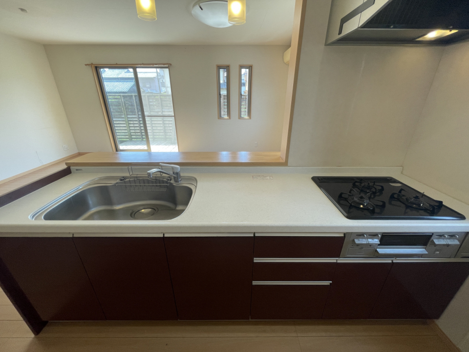 ３口コンロなので家族の料理も楽々♪