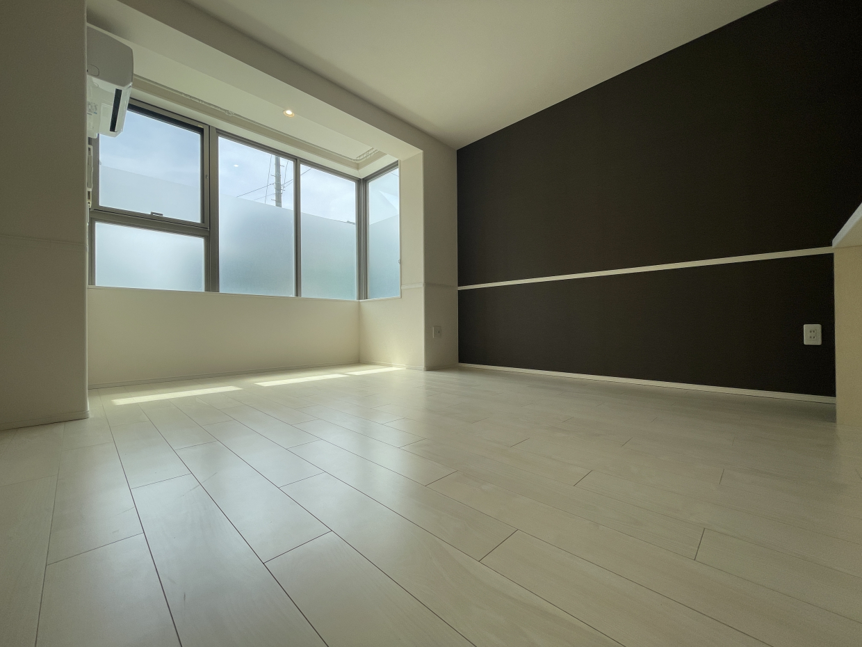 アクセントクロスが落ち着いた雰囲気にしてくれます