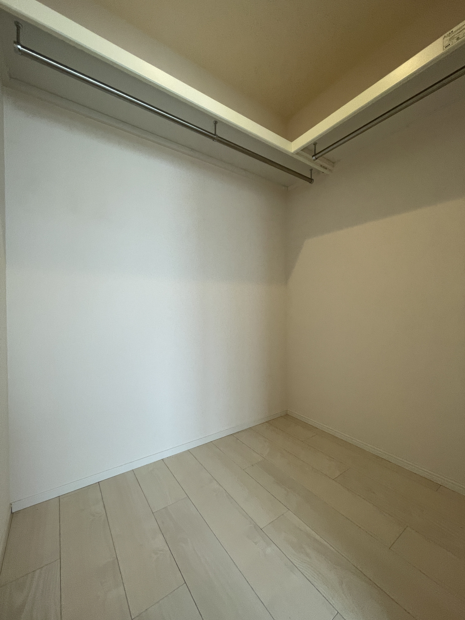 ウォークイン付きでたくさん収納できます